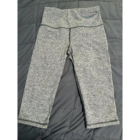 Victoria Sport Knockout Victoria's Secret Crop M Heather Gray Legging Capri VSX - Picture 1 of 4
